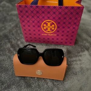 Tory Burch Miller Square Sunglasses! Authentic!